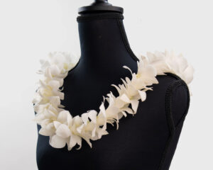 385 Single White Orchid Lei Side 1 R